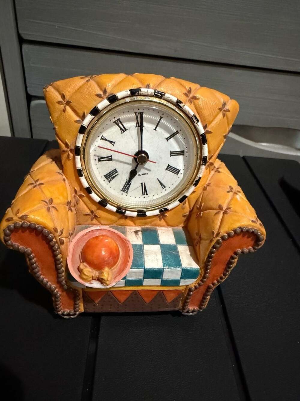 Milson & Louis Hand Painted Quartz Overstuffed Chair Novelty Desk Clock